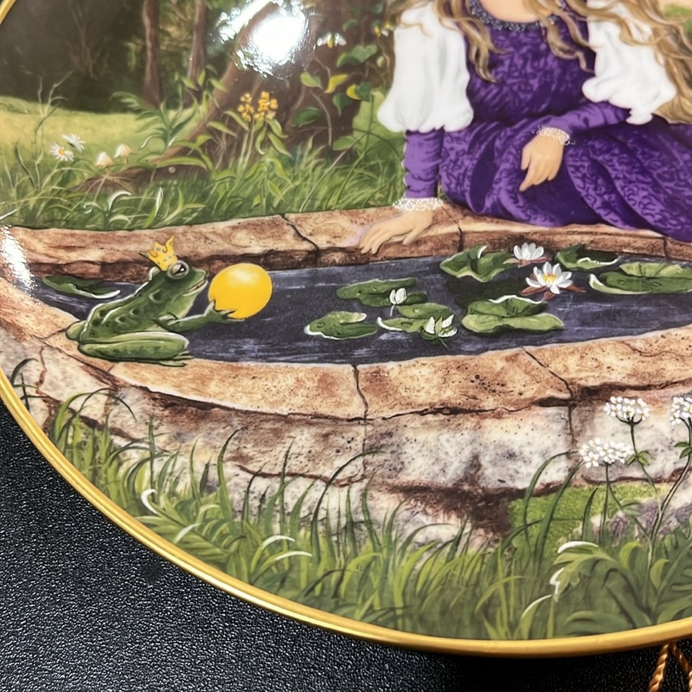 Vintage Kaiser Porcelain W. Germany Plate “The Frog King” with story. - Picture 6 of 12